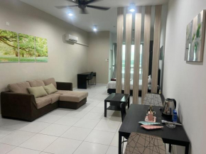 JY MODERN SWEET HOME FOR 2PAX MOUNT AUSTIN AKADEMIKE SUITE STUDIo